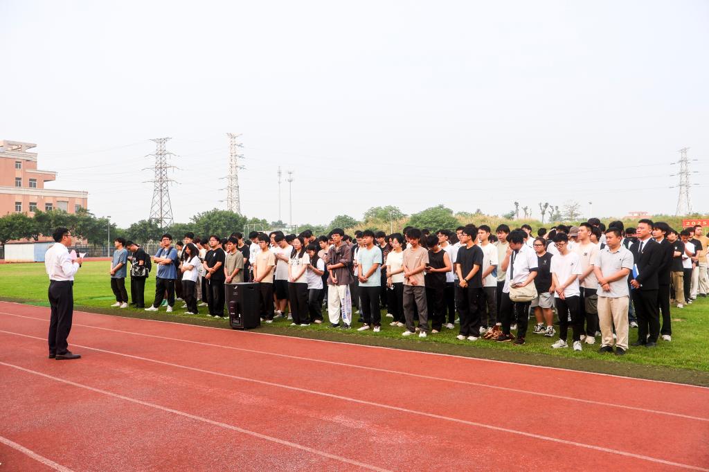 智能制造工程学院举行“青春奋进，行稳致远”主...